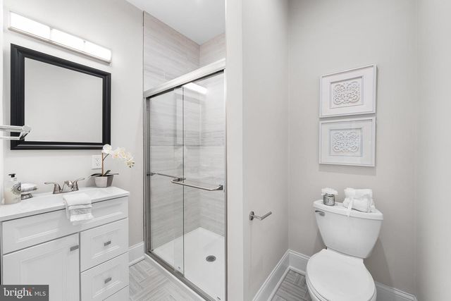 1631 E STRASBURG RD, West Chester, PA 19380