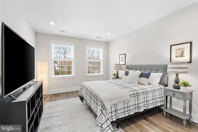 1631 E STRASBURG RD, West Chester, PA 19380