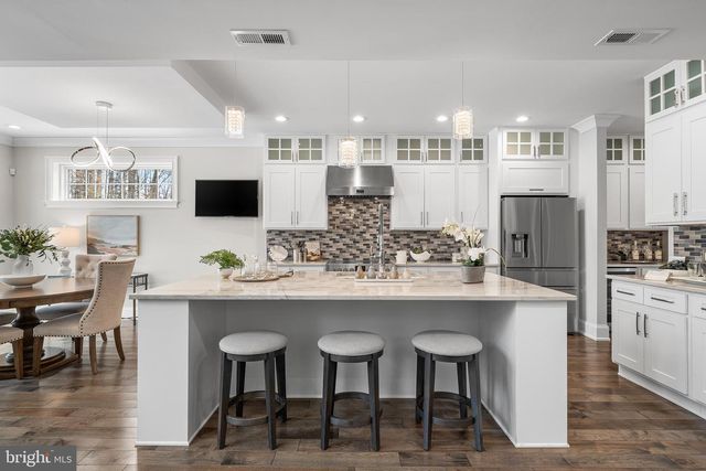 1631 E STRASBURG RD, West Chester, PA 19380