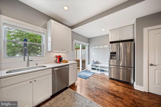 613 LONGFELLOW ST NW, Washington, DC 20011