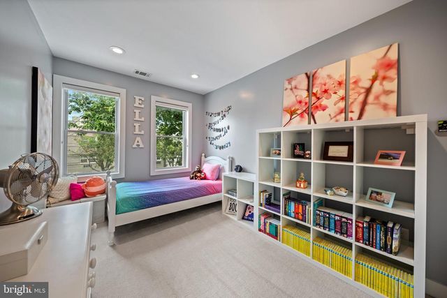 613 LONGFELLOW ST NW, Washington, DC 20011