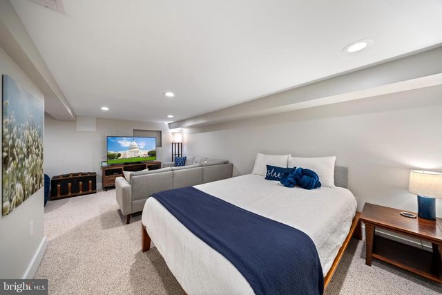 613 LONGFELLOW ST NW, Washington, DC 20011