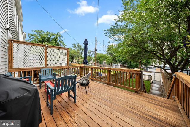 613 LONGFELLOW ST NW, Washington, DC 20011