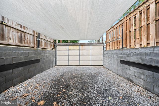 613 LONGFELLOW ST NW, Washington, DC 20011