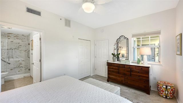 1268 11TH STREET 2404, Sarasota, FL 34236