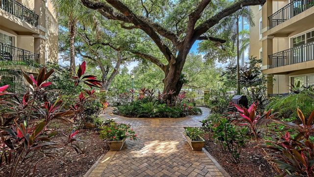 1268 11TH STREET 2404, Sarasota, FL 34236