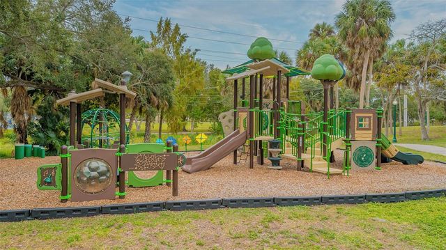 1268 11TH STREET 2404, Sarasota, FL 34236