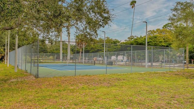 1268 11TH STREET 2404, Sarasota, FL 34236