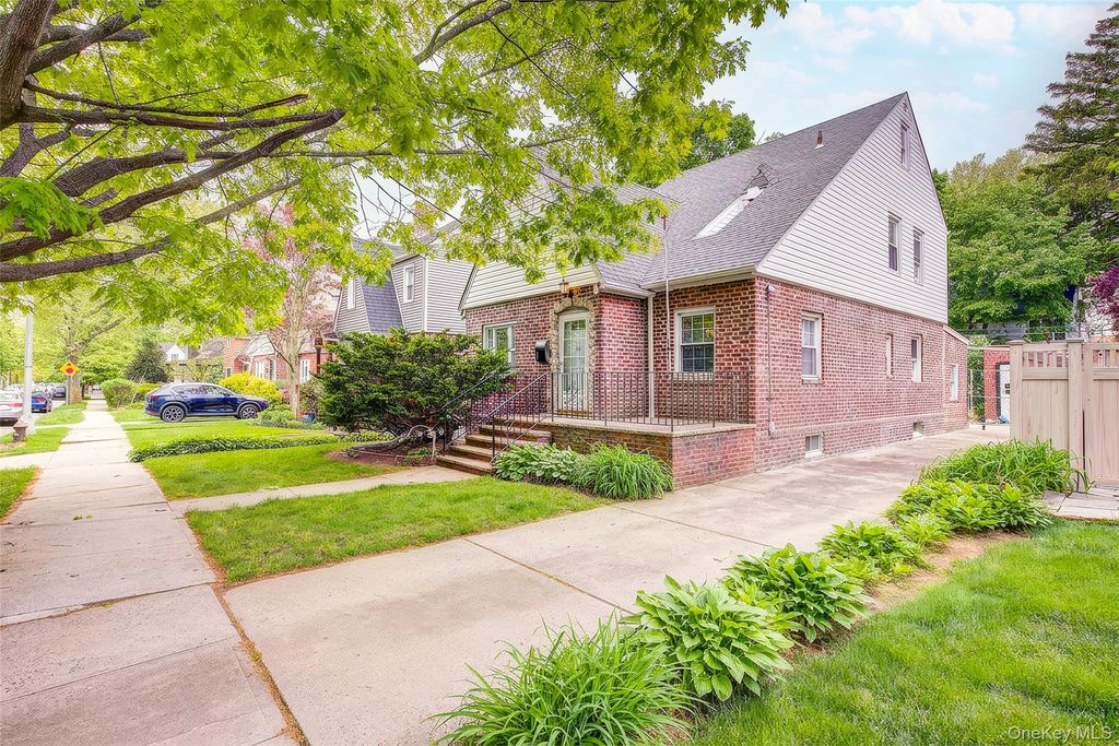 80-38 236th Street, Bellerose Manor, NY 11427