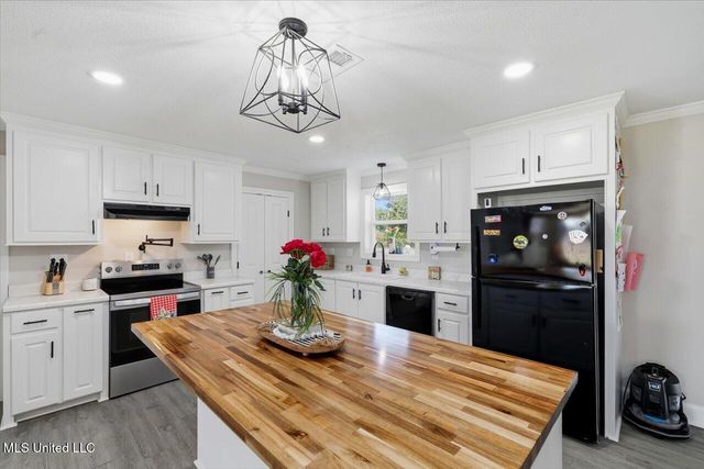 144 Walter Jones Road, Mendenhall, MS 39114