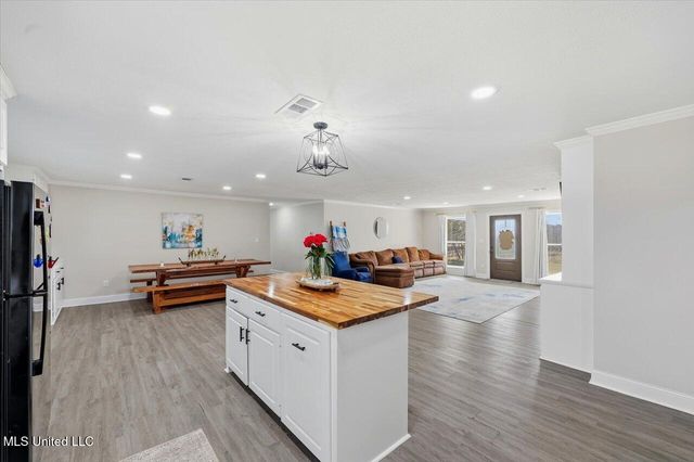 144 Walter Jones Road, Mendenhall, MS 39114