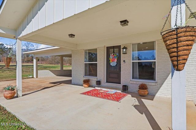 144 Walter Jones Road, Mendenhall, MS 39114