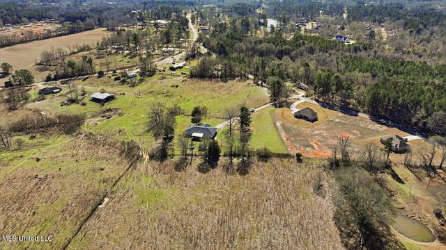 144 Walter Jones Road, Mendenhall, MS 39114