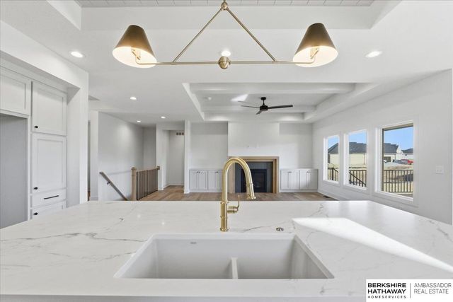 5439 Kestrel Parkway, Elkhorn, NE 68022