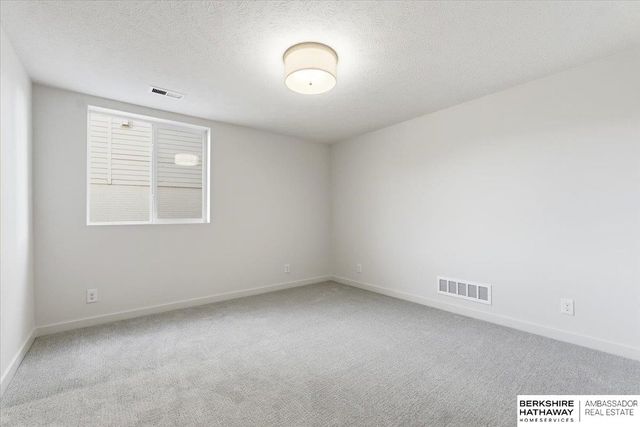 5439 Kestrel Parkway, Elkhorn, NE 68022