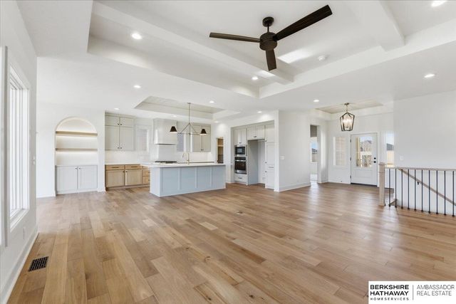 5439 Kestrel Parkway, Elkhorn, NE 68022