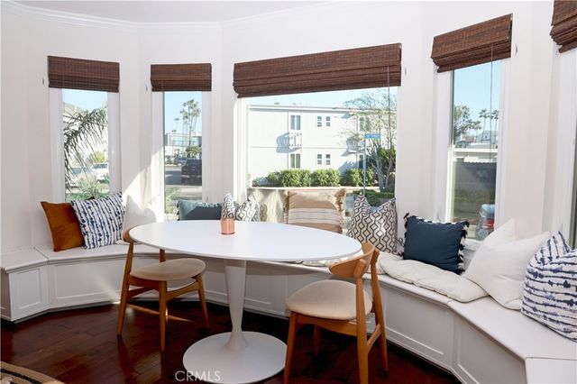 519 35th 1, Newport Beach, CA 92663
