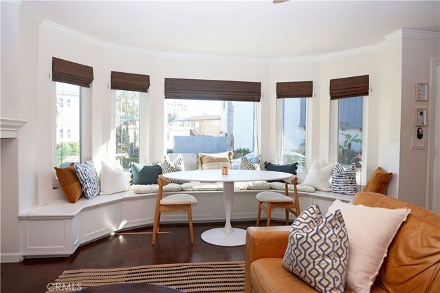 519 35th 1, Newport Beach, CA 92663