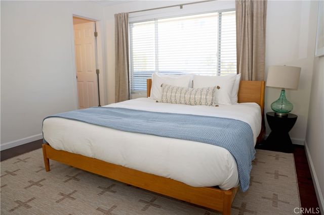 519 35th 1, Newport Beach, CA 92663