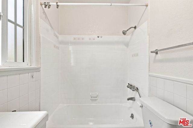 3559 Sawtelle Boulevard 2, Los Angeles, CA 90066