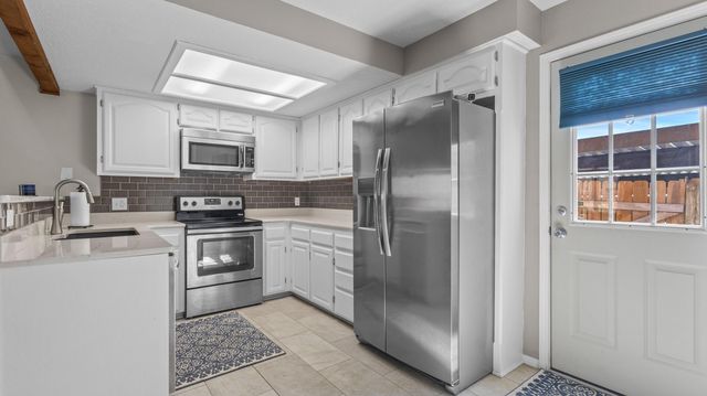 3440 S Delaware Avenue 137, Springfield, MO 65804