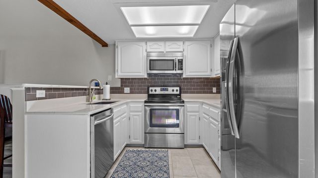 3440 S Delaware Avenue 137, Springfield, MO 65804