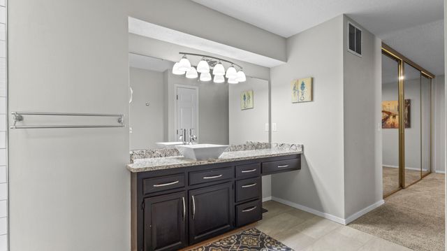 3440 S Delaware Avenue 137, Springfield, MO 65804