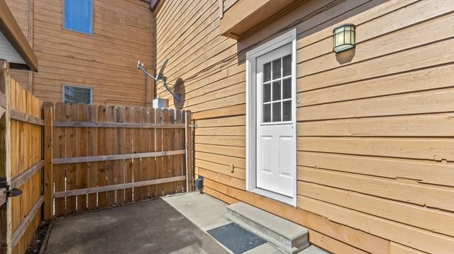 3440 S Delaware Avenue 137, Springfield, MO 65804