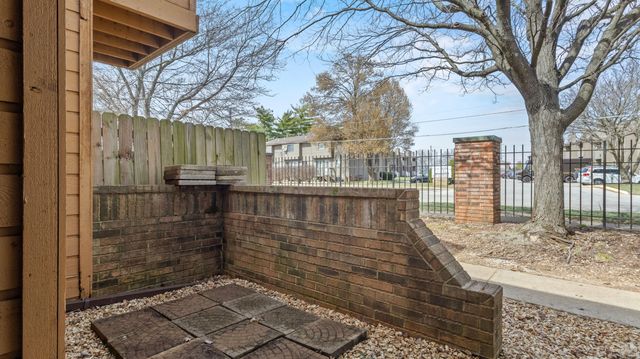 3440 S Delaware Avenue 137, Springfield, MO 65804