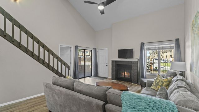 3440 S Delaware Avenue 137, Springfield, MO 65804