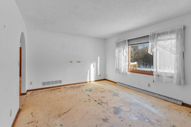 13635 Alamo Street NE, Ham Lake, MN 55304