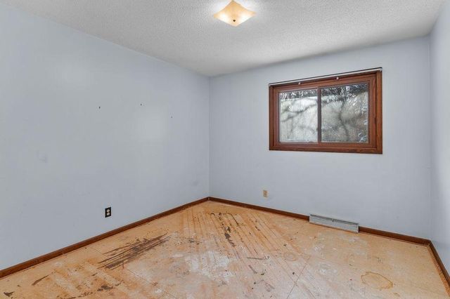 13635 Alamo Street NE, Ham Lake, MN 55304