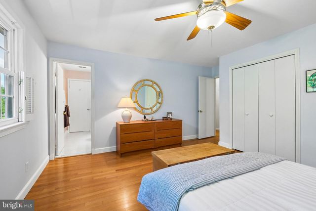 38 ORCHARD WAY N, Potomac, MD 20854