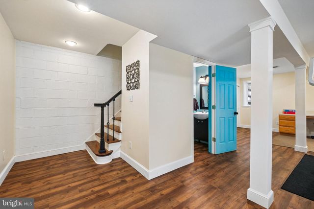 38 ORCHARD WAY N, Potomac, MD 20854