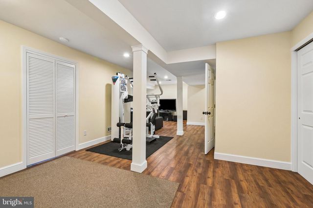 38 ORCHARD WAY N, Potomac, MD 20854