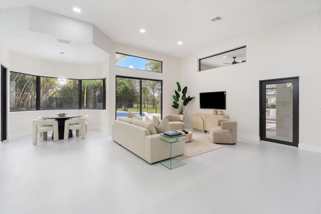 7685 NW 47th Drive, Coral Springs, FL 33067