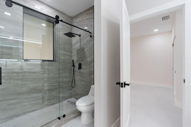 7685 NW 47th Drive, Coral Springs, FL 33067