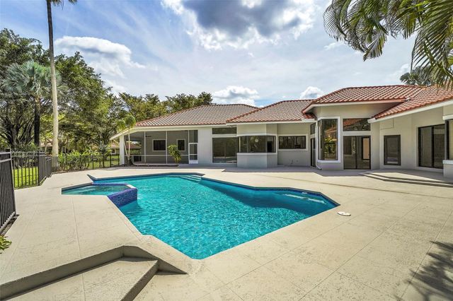 7685 NW 47th Drive, Coral Springs, FL 33067