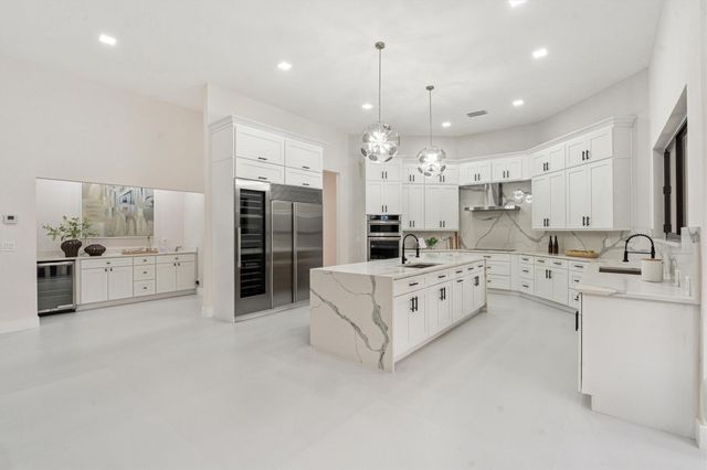 7685 NW 47th Drive, Coral Springs, FL 33067