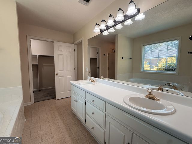 1129 Bartlett Drive, Statesboro, GA 30461