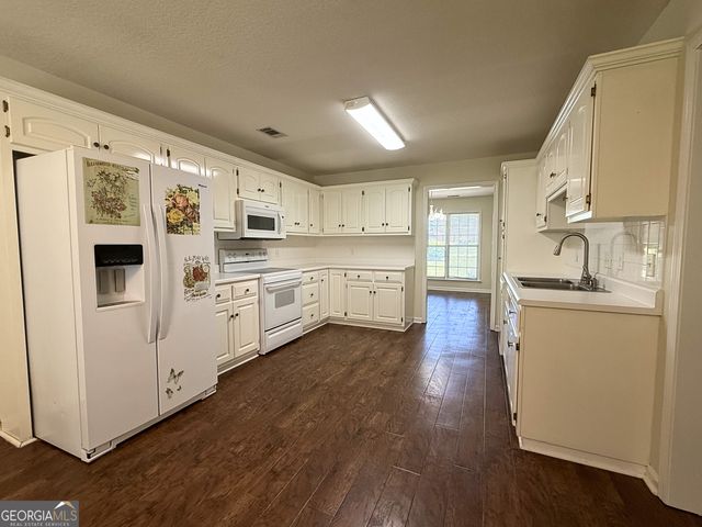 1129 Bartlett Drive, Statesboro, GA 30461