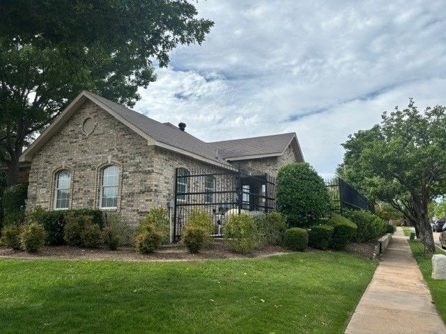 622 Hugh Walker Drive, Mesquite, TX 75149