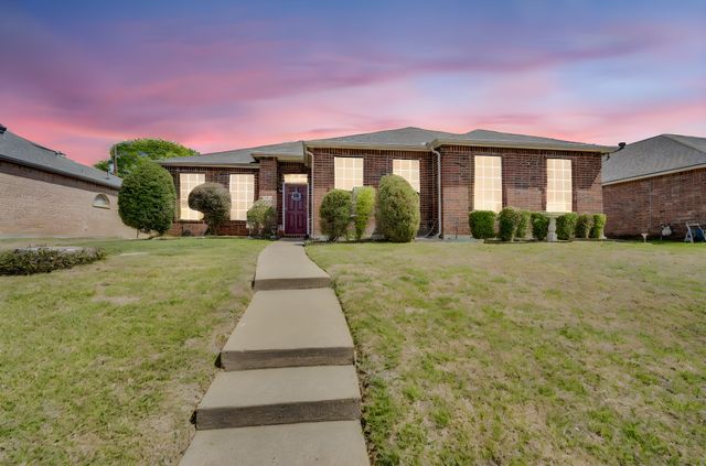 622 Hugh Walker Drive, Mesquite, TX 75149