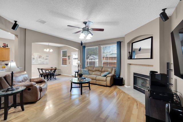 622 Hugh Walker Drive, Mesquite, TX 75149