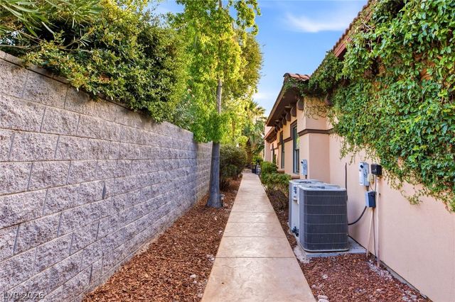 1369 Opal Valley Street, Henderson, NV 89052