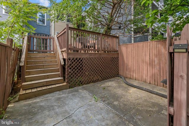 534 IRVING ST NW, Washington, DC 20010