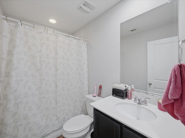 420 Milverton Drive, Fort Worth, TX 76036