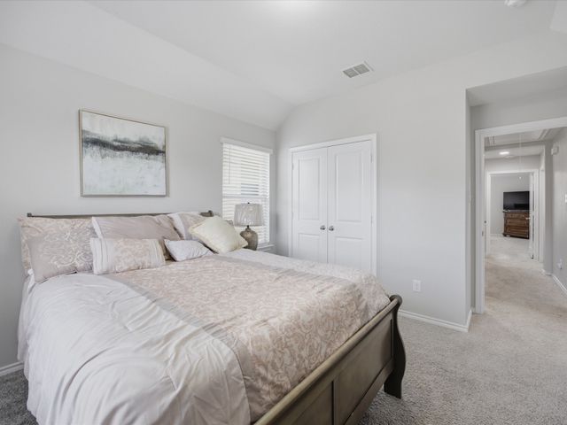 420 Milverton Drive, Fort Worth, TX 76036