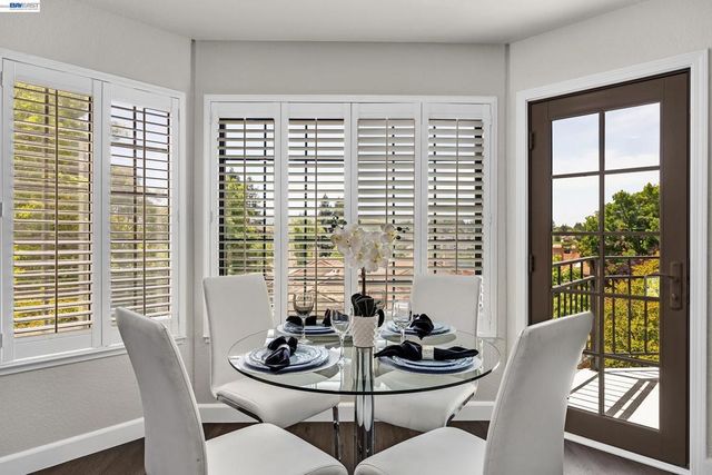 5012 Lakeview Dr 200, San Ramon, CA 94582