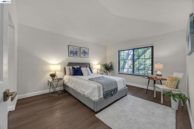 5012 Lakeview Dr 200, San Ramon, CA 94582